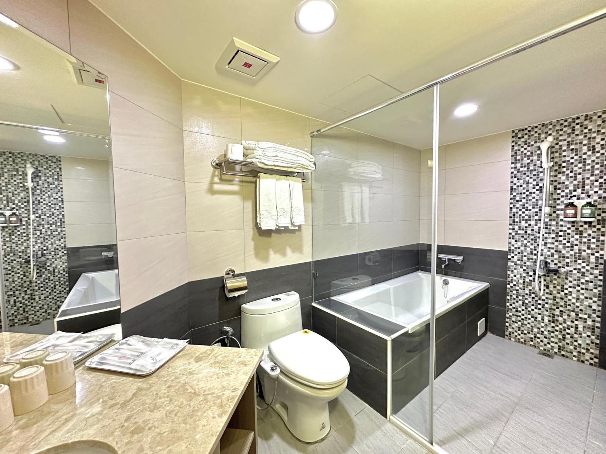 Mei Hotel 台中市 エクステリア 写真