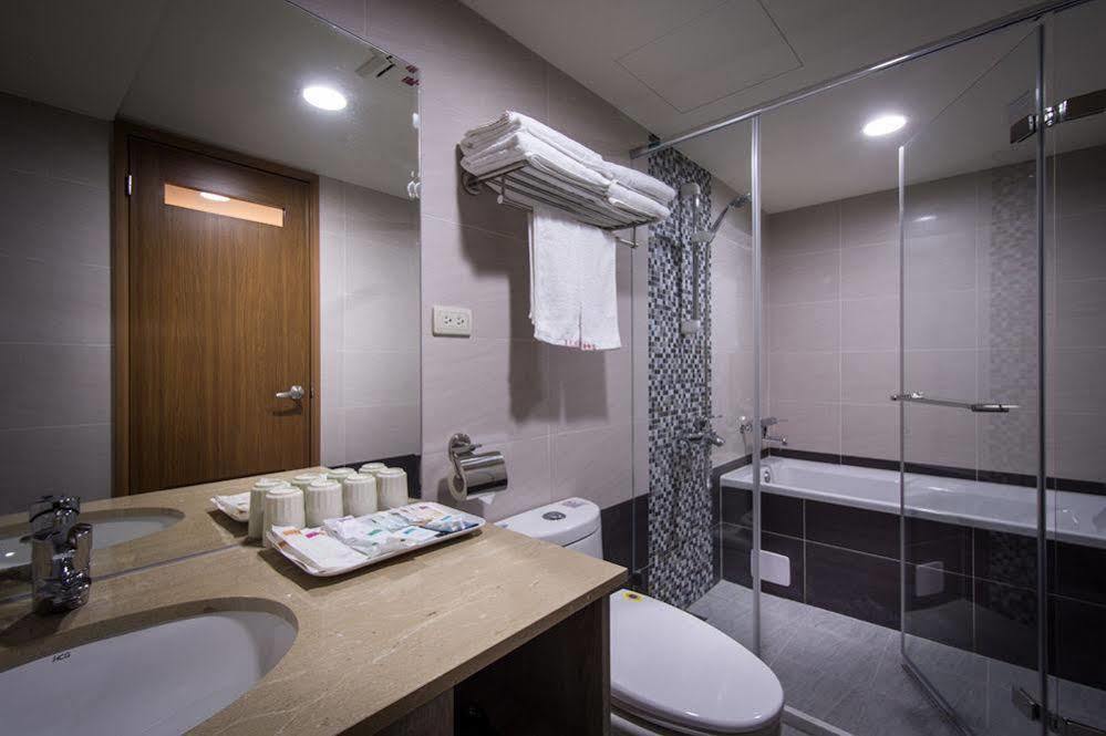Mei Hotel 台中市 エクステリア 写真