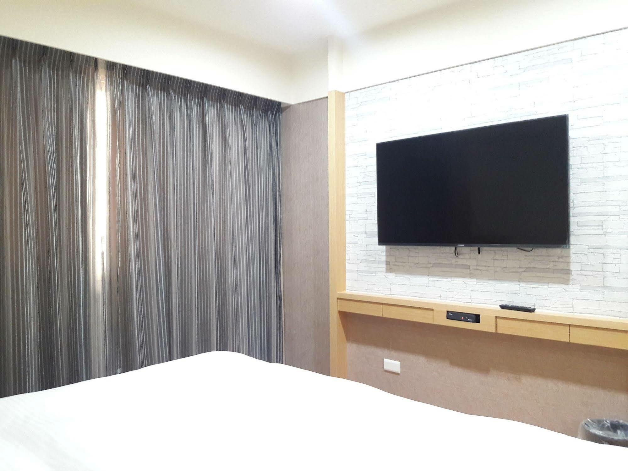 Mei Hotel 台中市 エクステリア 写真